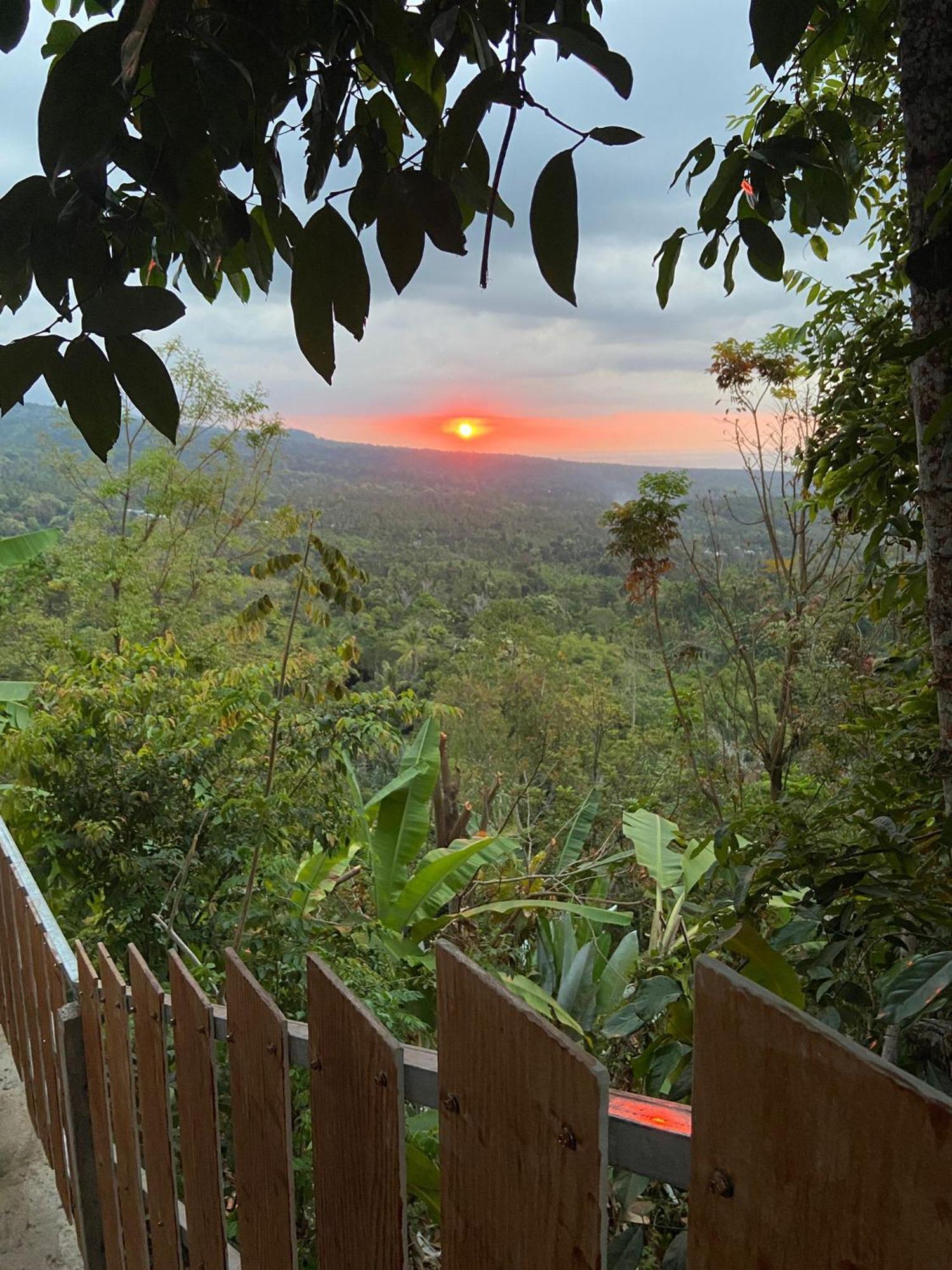 Senaru Sunset House Lägenhet Exteriör bild